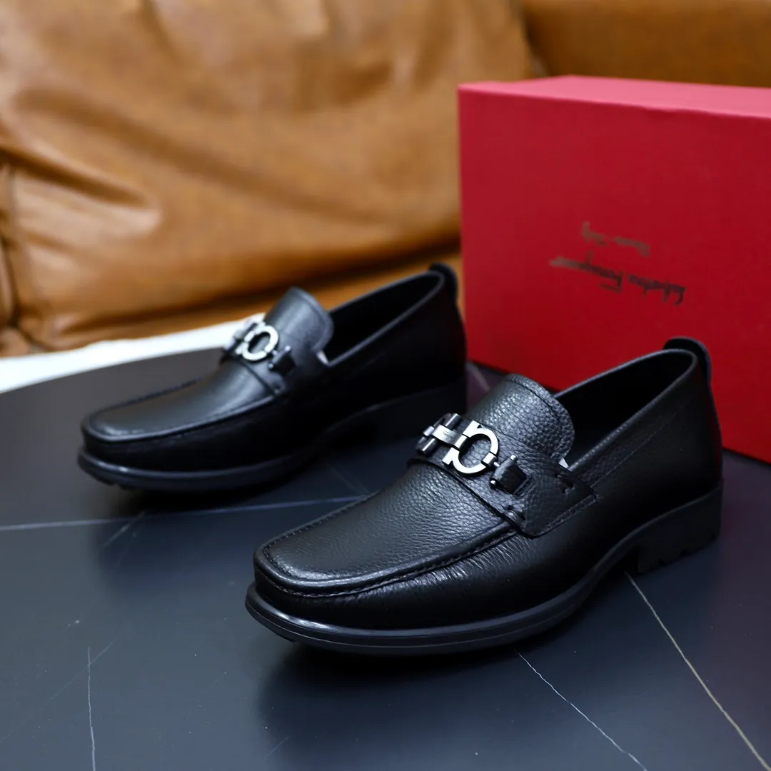 Men's shoes: 270🙅‍♂️🙅‍♂️🙅‍♂️Niuli Brand: Ferragamo Standard code: Men's code 38/44 (45 customized) Grade: Same as the official website Material: Original imported cowhide leather lining Original wear-resistant lightweight outsole Style category: Men's casual slip-on shoes Distinguished luxury brand elements top luxury Color: Actual picture color